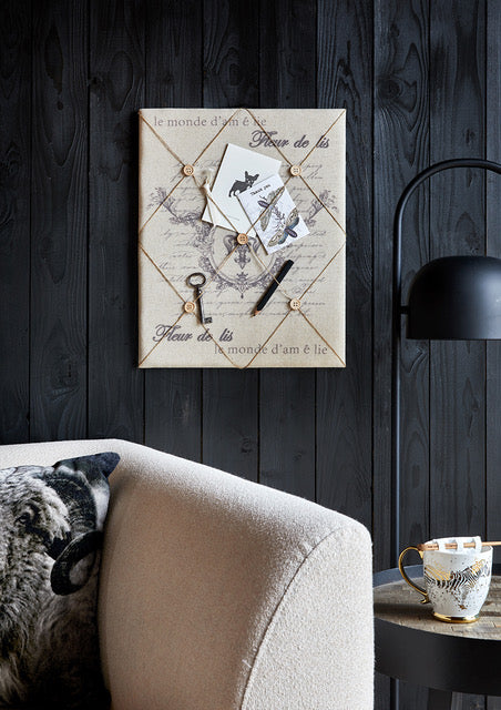 Fleur de Lis teadetetahvel