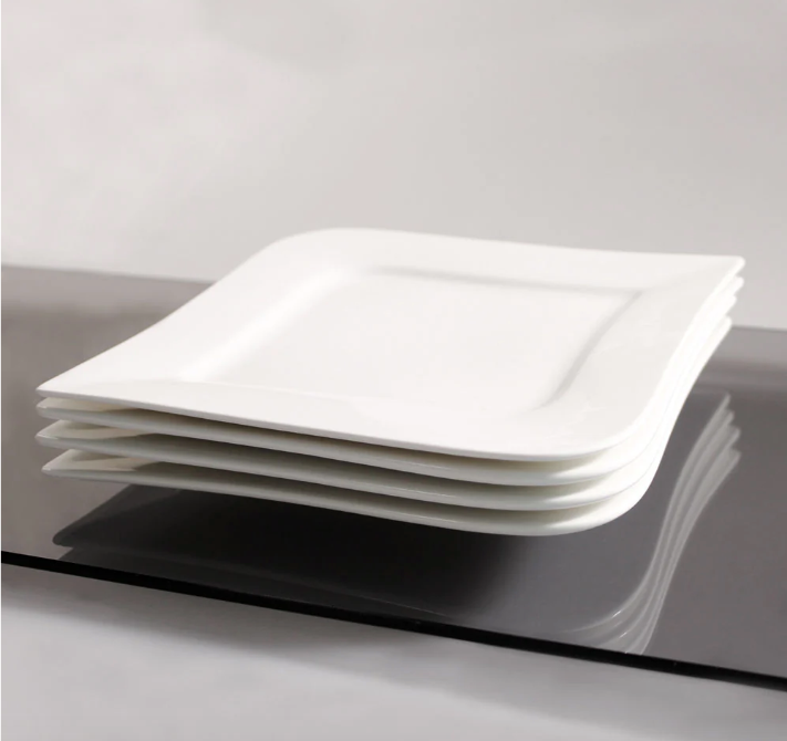 PAKETPRIS Vit Lilja Middagstallrik, Soppskål och Assiett