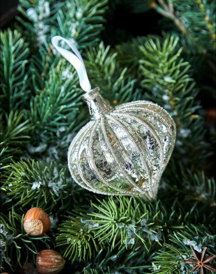 Jõuluehted sibulakujulised hõbedased 4 tk