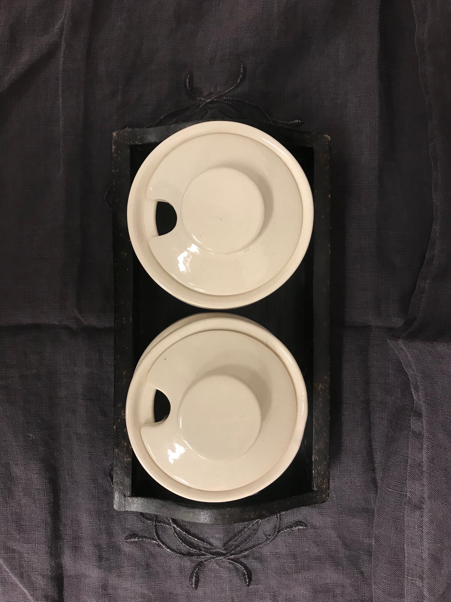 Kjökkenkos moosipurgid puidust alusega