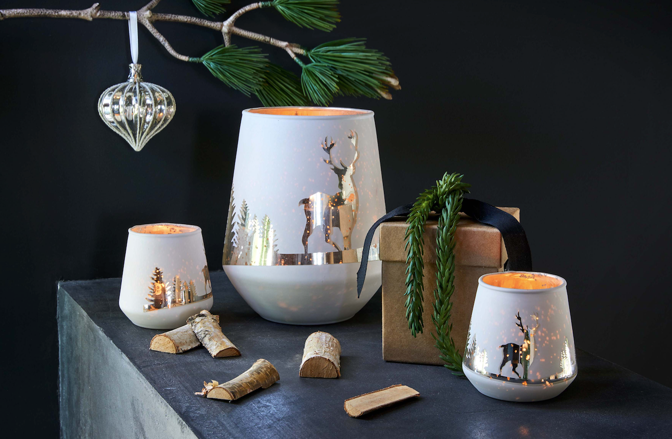 Vaikse öö teeküünlaalus 2 tk