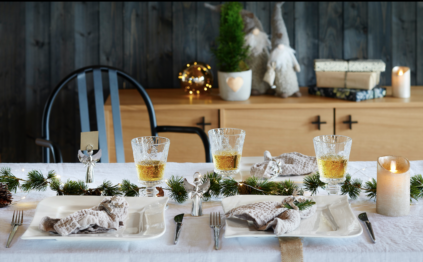 Valge Lilja söögitaldrikud, 4 tk