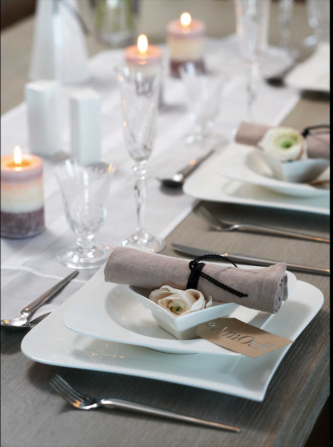 Valge Lilja söögitaldrikud, 4 tk