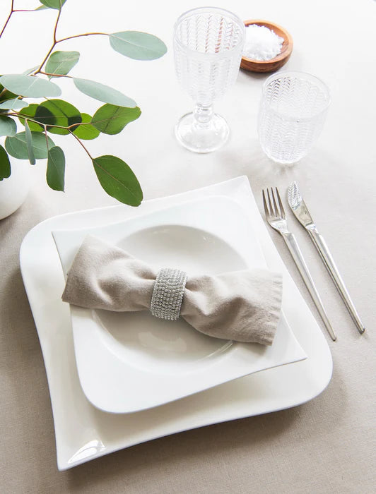 Valge Lilja söögitaldrikud, 4 tk